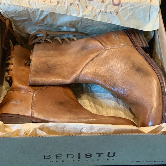 Bed Stu Cheshire Tan Glove Size 6 Lace up Boots